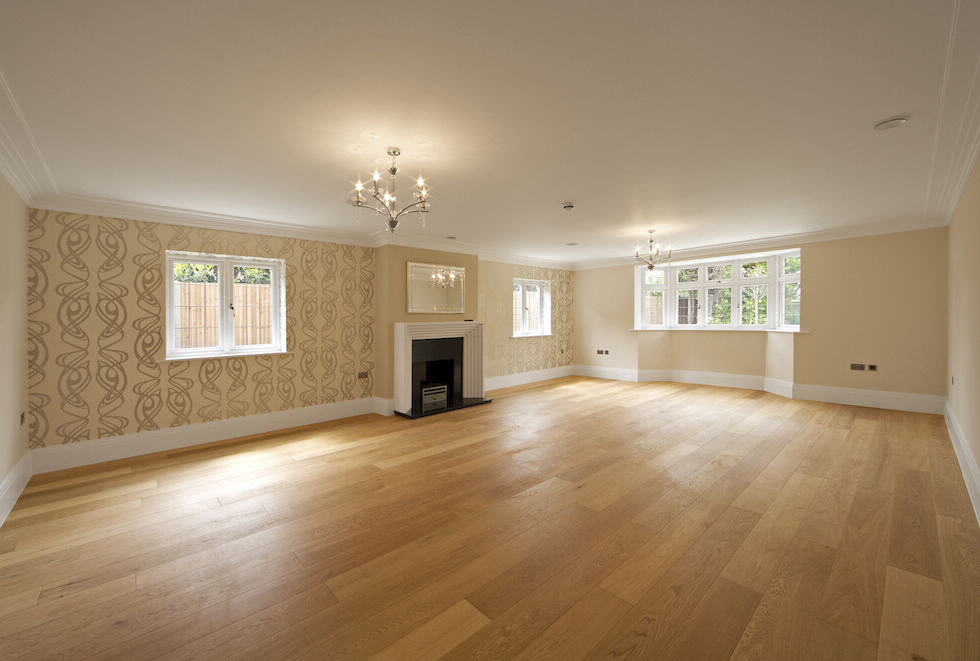 Solid oak floor installation